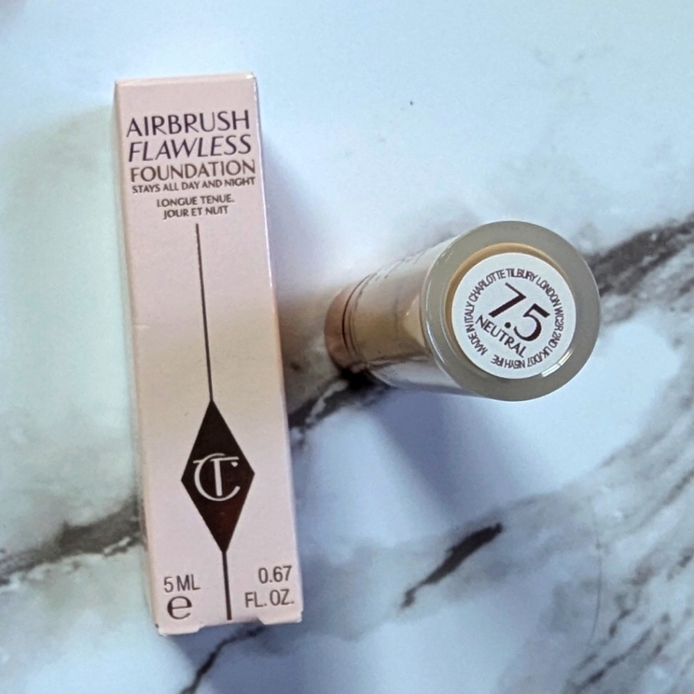 Airbrush Flawless Foundation 7.5 Neutral *NOT FULL SIZE*